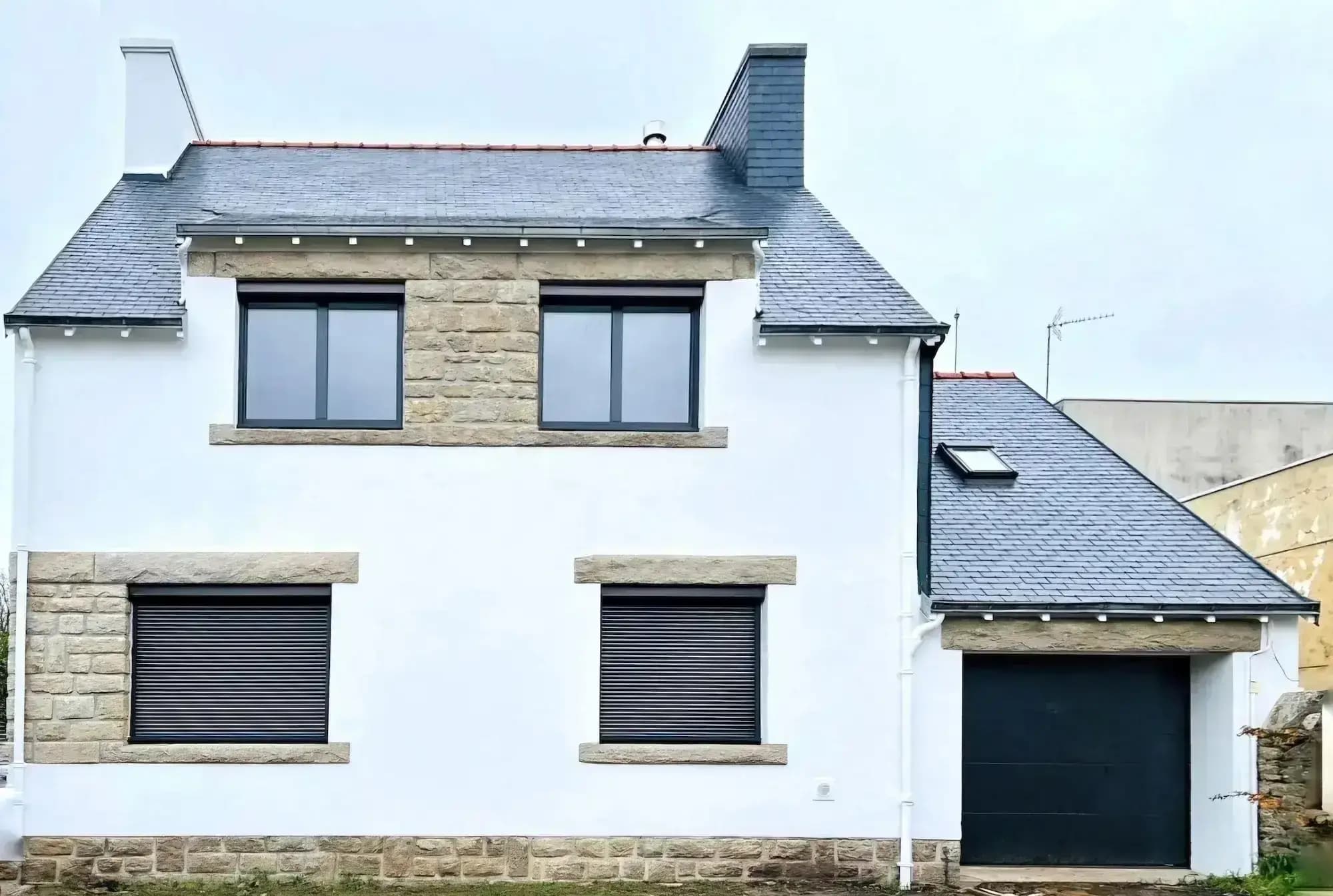 Fenêtres, volets roulants et porte de garage