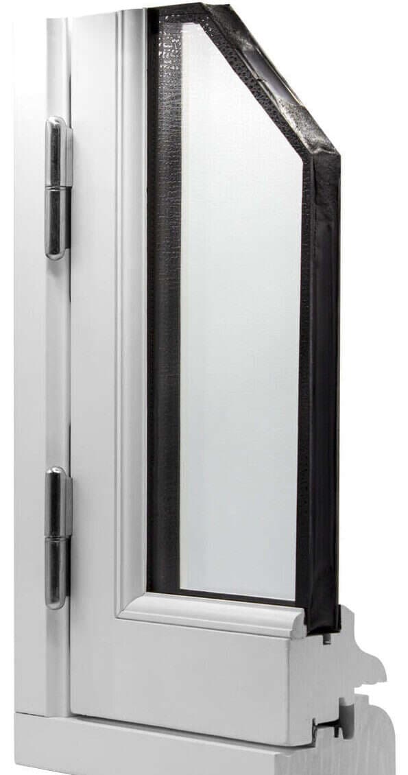 Coupe d'un profilé de fenêtre bois avec habillage aluminium et double vitrage