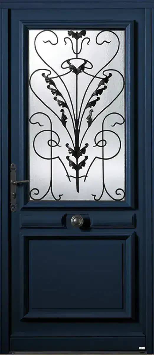 Porte d'entrée en bois modèle Valencay, bleu nuit, à grand vitrage orné d'une ferronnerie florale