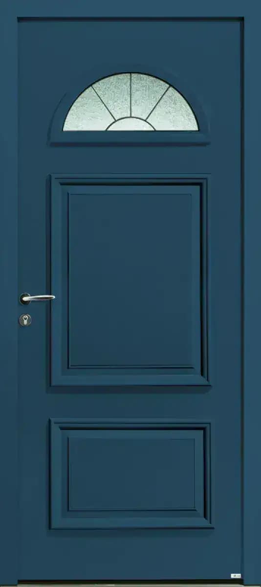 Porte d'entrée mixte bois et aluminium modèle Linosa, bleu marine, à panneaux moulurés et imposte vitrée en éventail